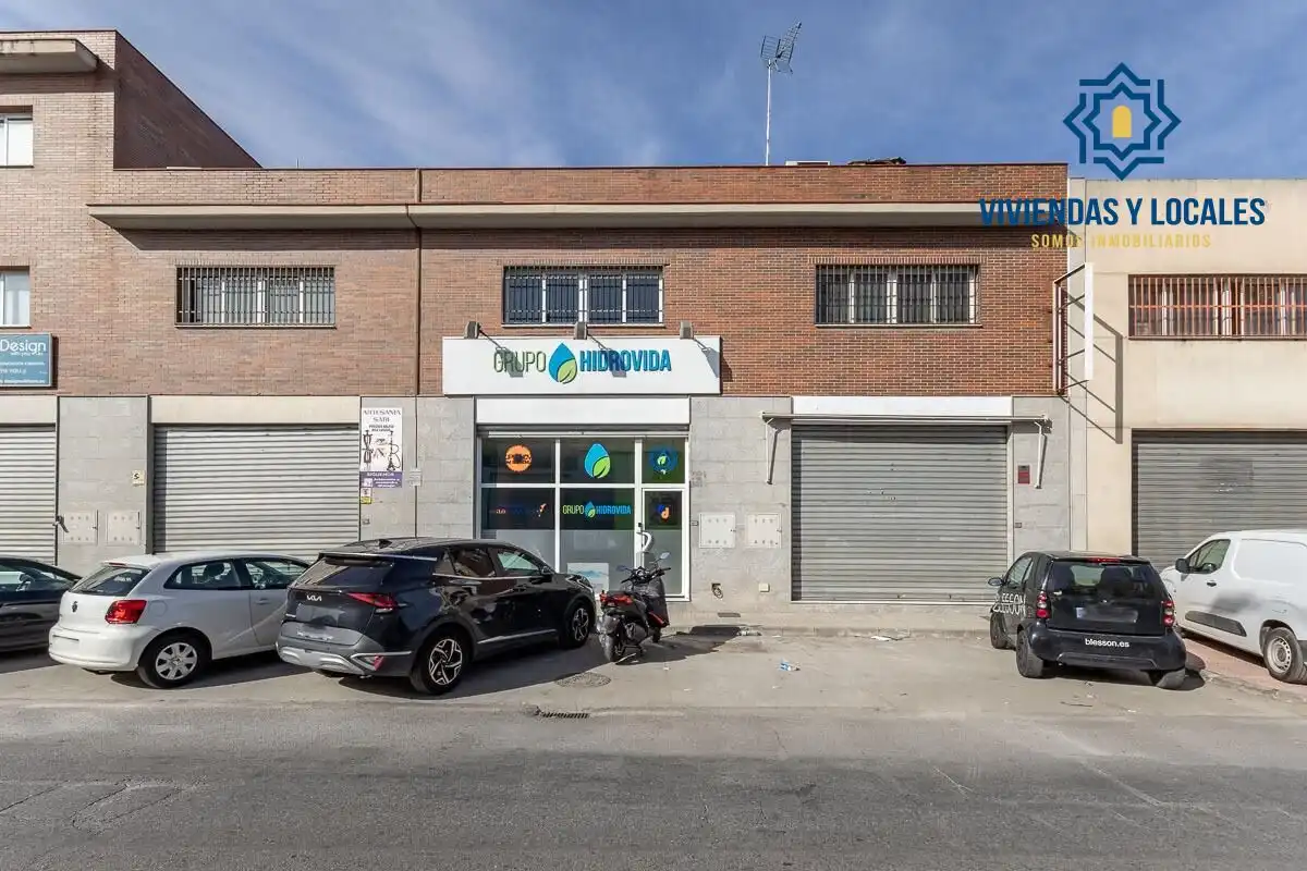 Nau industrial en venda a Avenida JUNCARIL, imagen 3