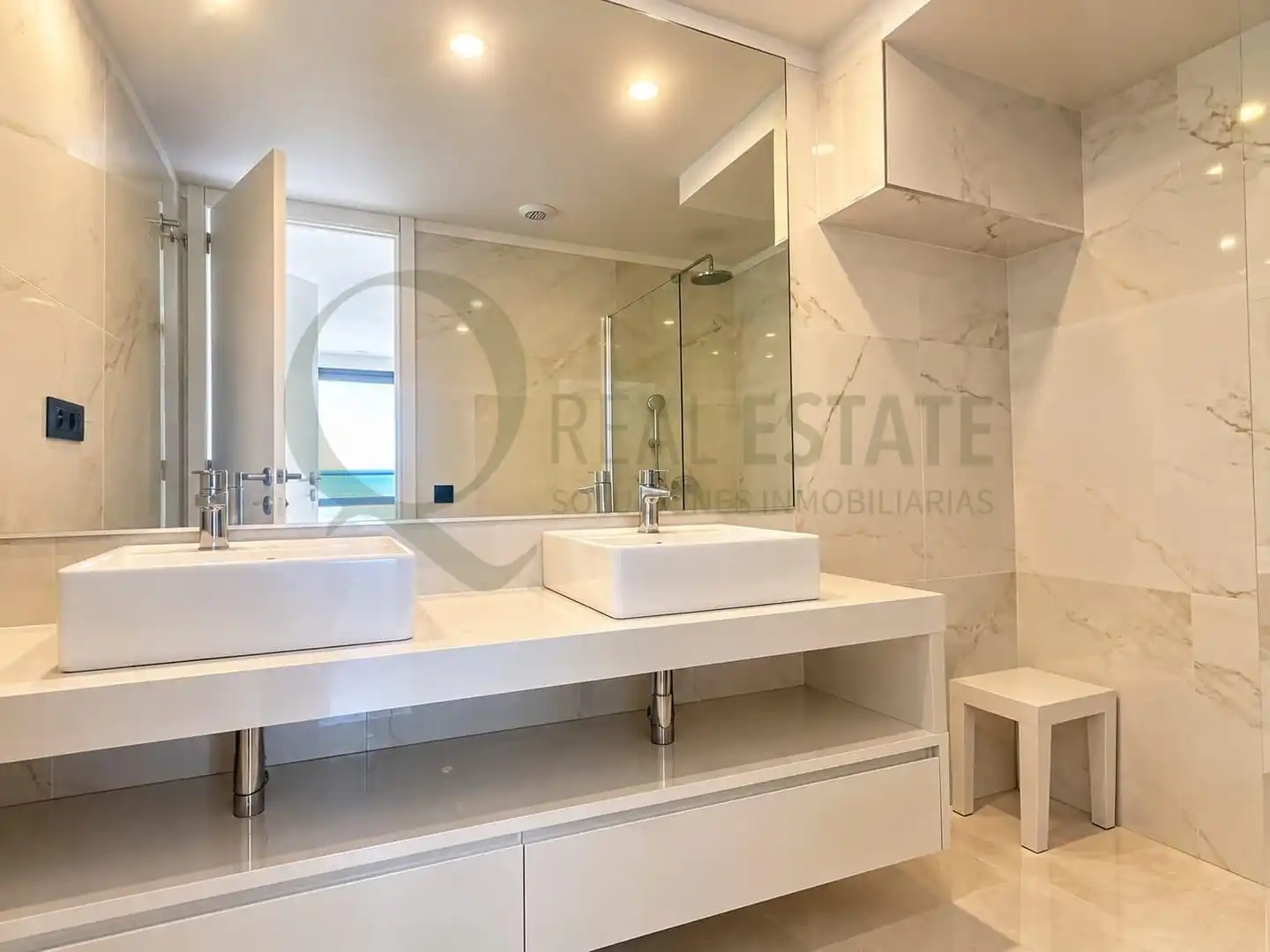 Ático con terraza en venta en Calle Calle Periodista Tirso Marín Sessé, imagen 18
