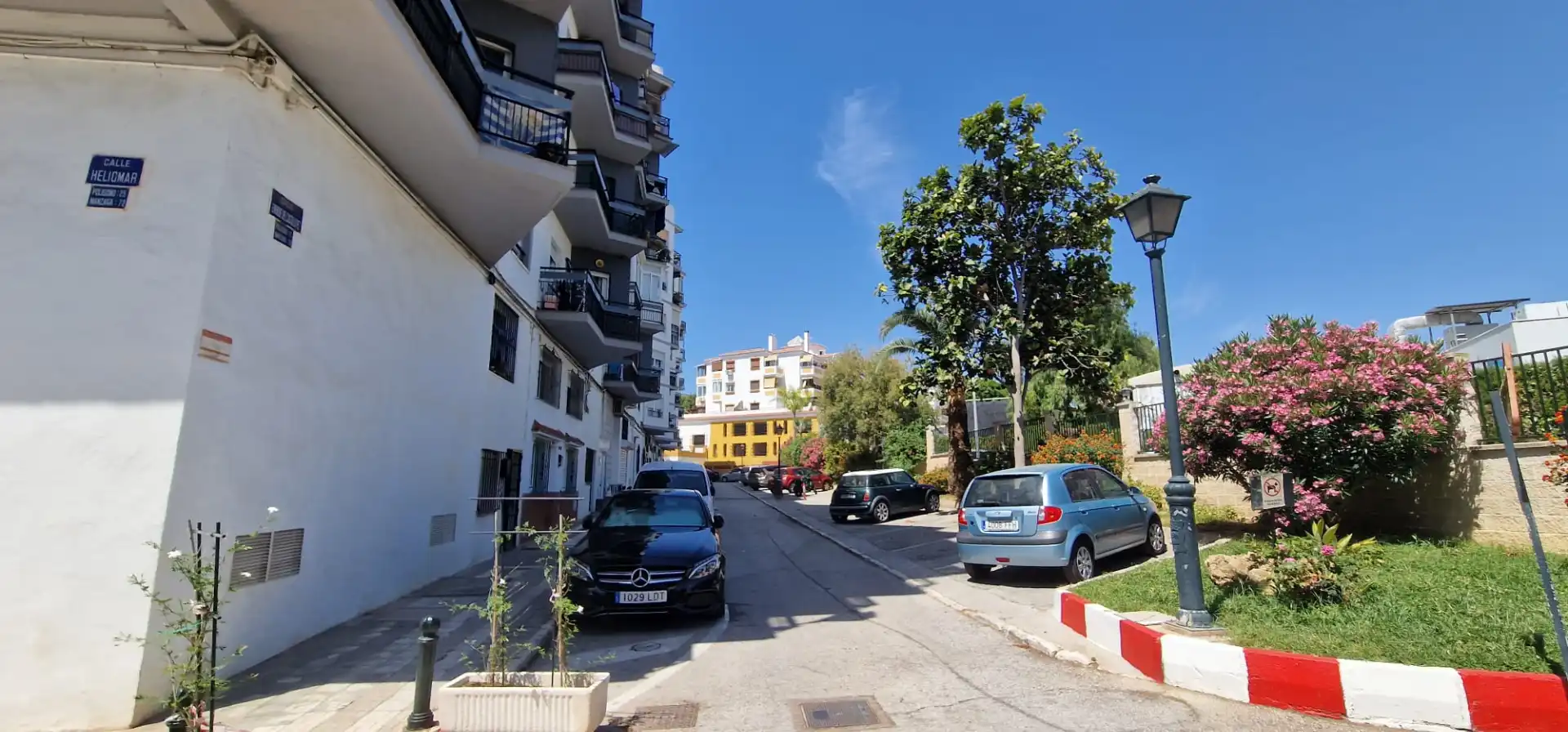 Vista exterior de Pis en venda en Málaga amb Terrassa i Piscina comunitària