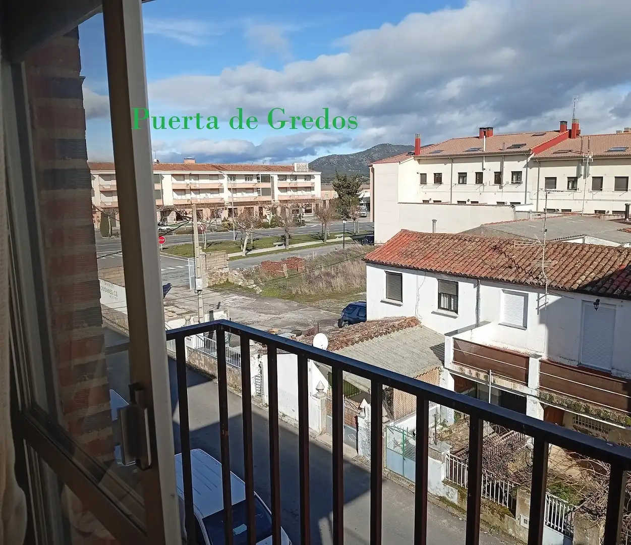 Vista exterior de Piso en venta en El Barco de Ávila  con Calefacción, Jardín privado y Parquet