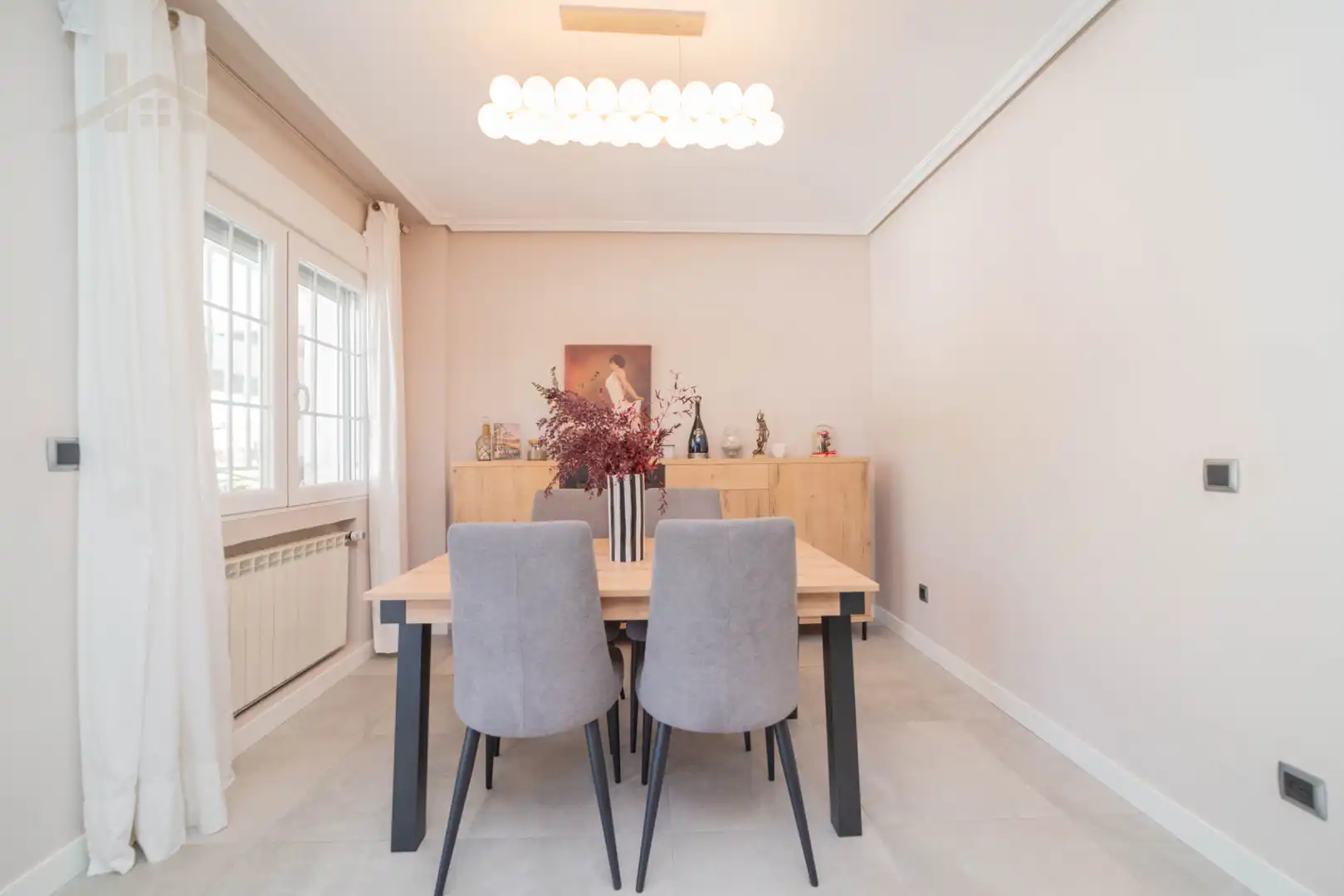 Dining room of Houses for sale in Moraleja de Enmedio, Madrid
