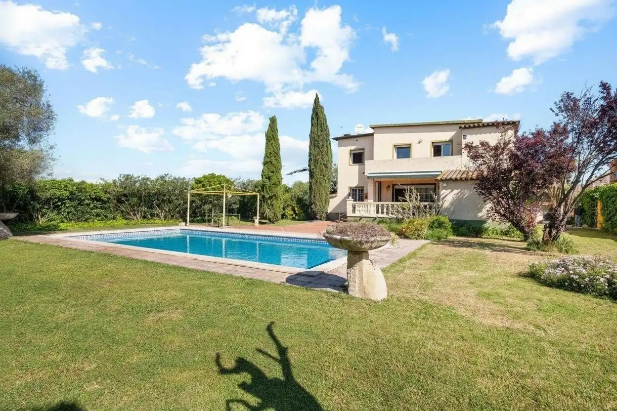 Garden of Houses for sale in Sant Pere Pescador  with Air Conditioner, Heating and Private garden