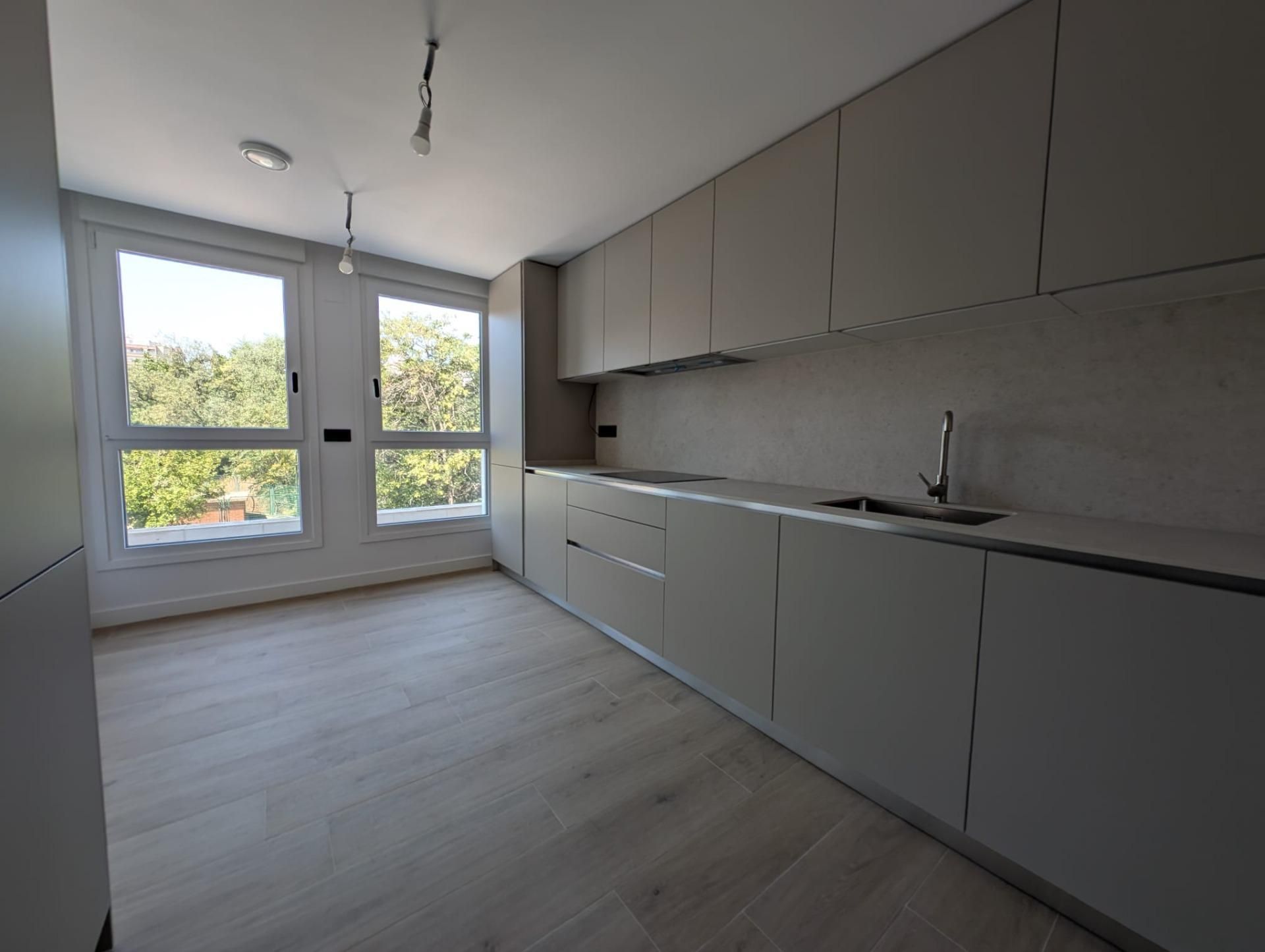 Cuina de Pis en venda en  Zaragoza Capital amb Aire condicionat, Calefacció i Terrassa