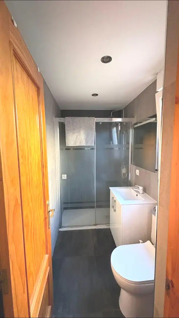 Baño de Casa adosada en venta en Villaescusa (Cantabria) con Calefacción, Jardín privado y Terraza