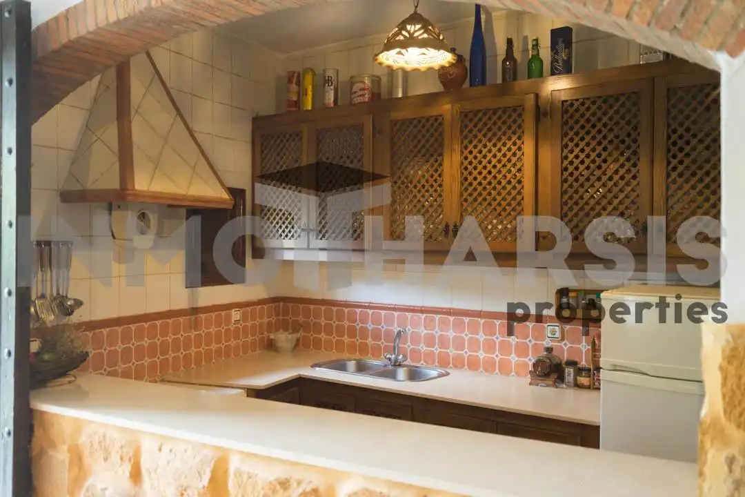 Cuina de Casa o xalet en venda en Abrucena amb Jardí privat, Terrassa i Moblat
