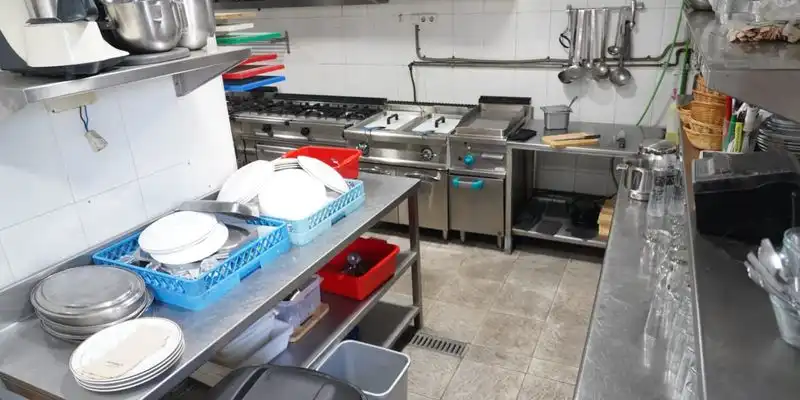 Cuina de Casa o xalet en venda en Sant Vicenç de Montalt amb Aire condicionat i Moblat