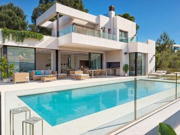 Xalet amb piscina en venda a Benicolada - Las Adelfas