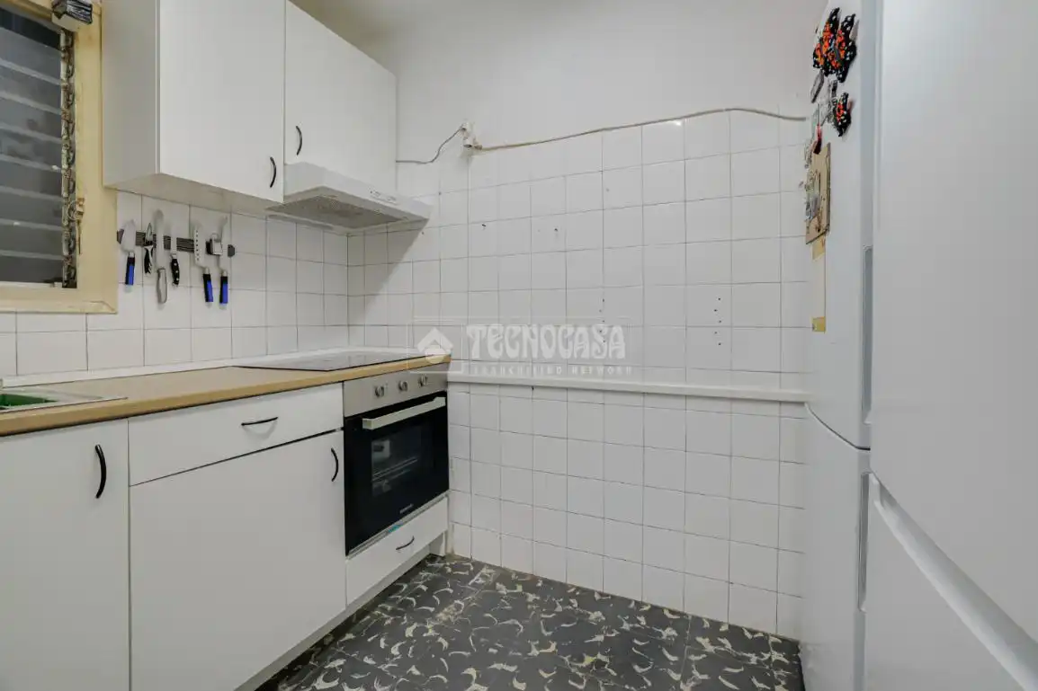 Cocina de Piso en venta en Barcelona con Balcón