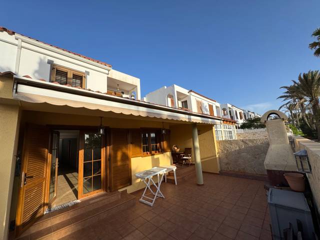 Casa adosada en Venta en Calle Salvador Dalí, 10 en Playa del Hombre - Taliarte - Salinetas