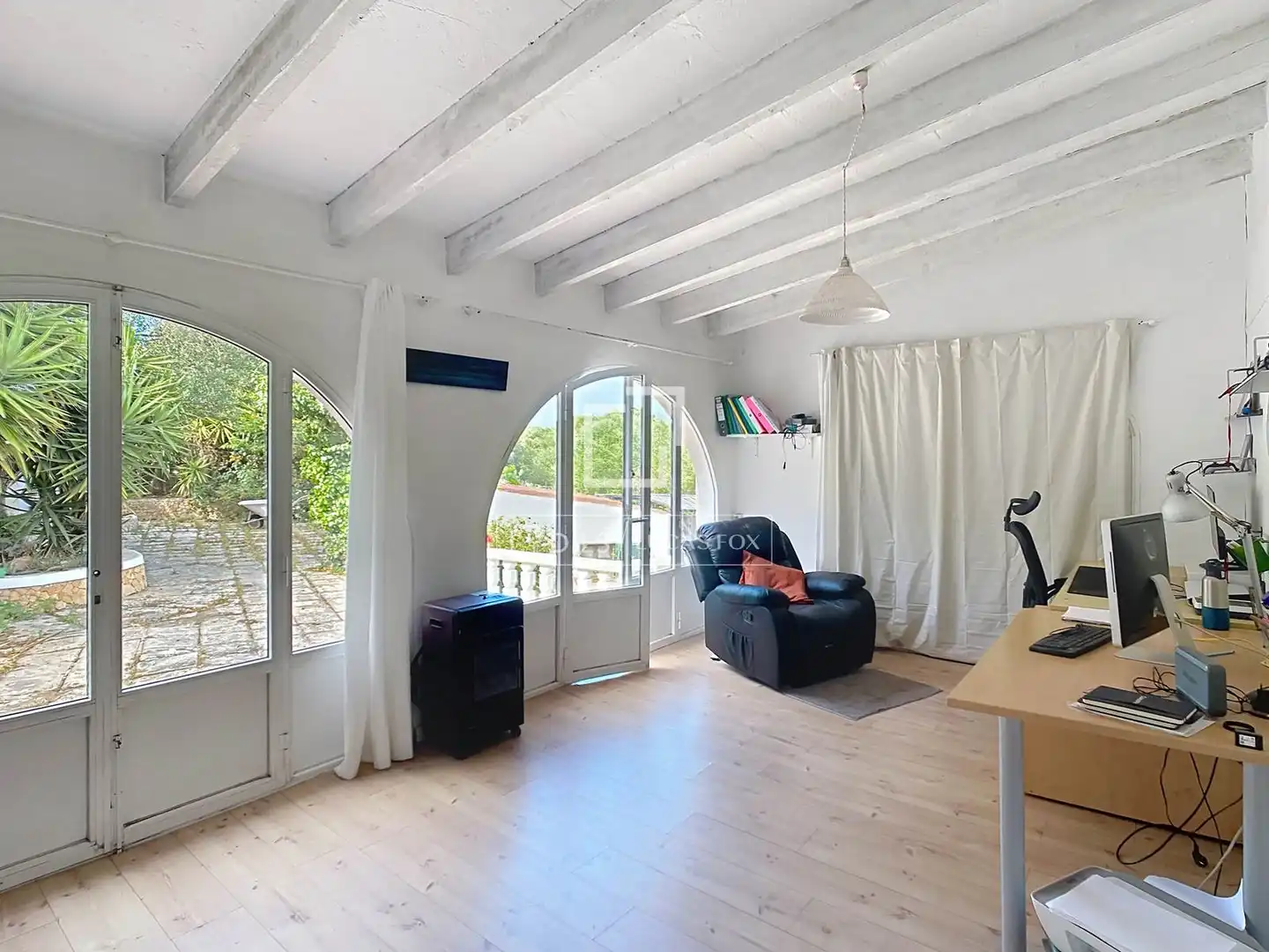 Sala d'estar de Finca rústica en venda en Ciutadella de Menorca amb Aire condicionat, Jardí privat i Terrassa