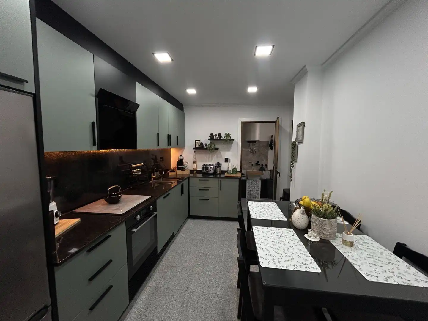 Cuina de Apartament en venda en Orihuela amb Calefacció, Traster i Moblat