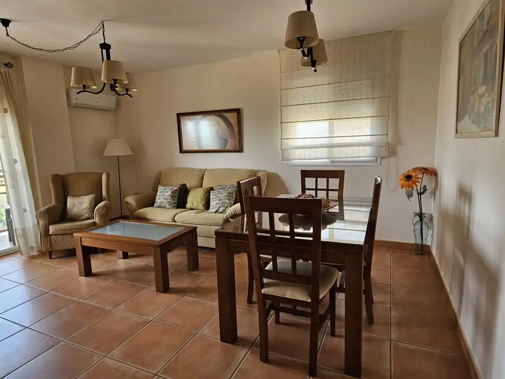 Sala d'estar de Pis de lloguer en Vélez-Málaga amb Terrassa