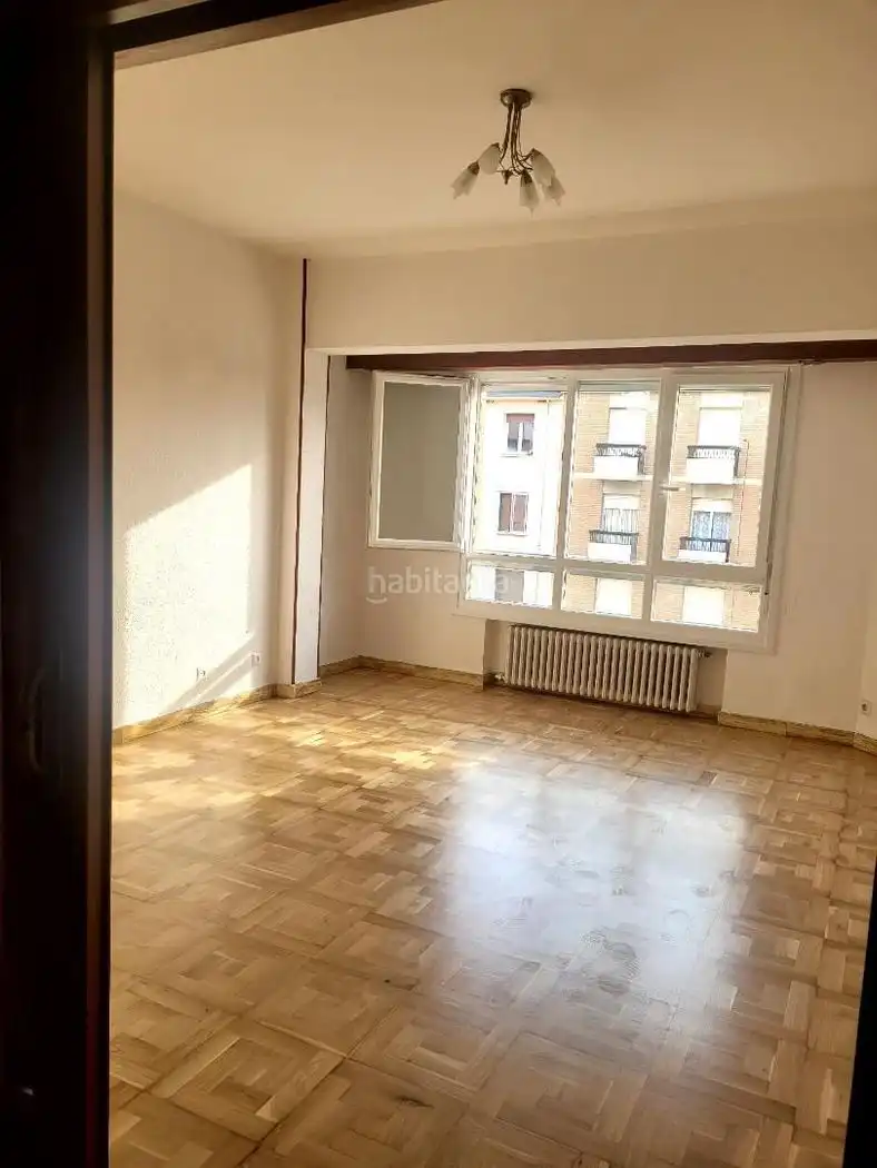 Flat for sale in Calle Víctor Romanos 11, imagen 15