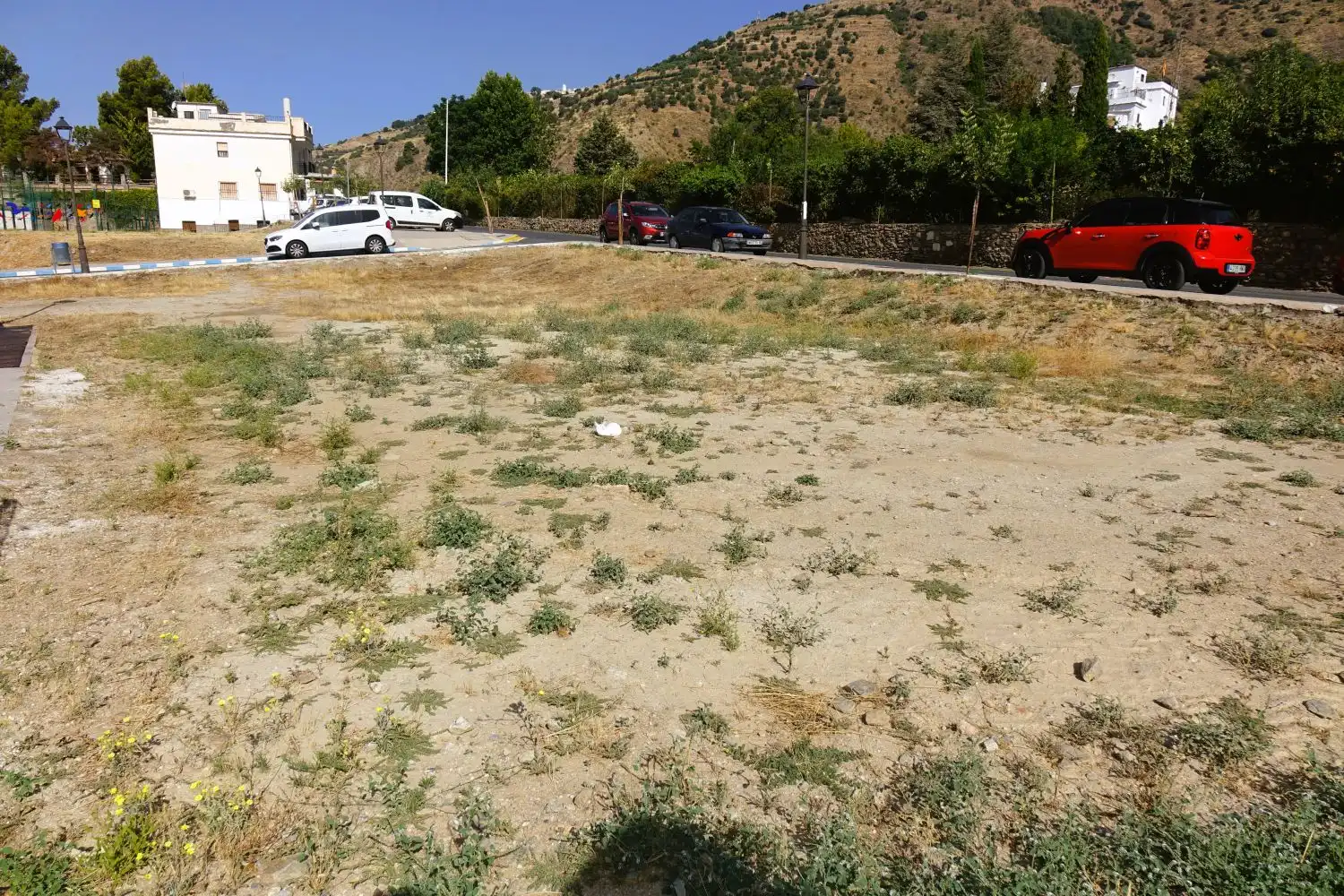 Terreno industrial en venta en Carataunas