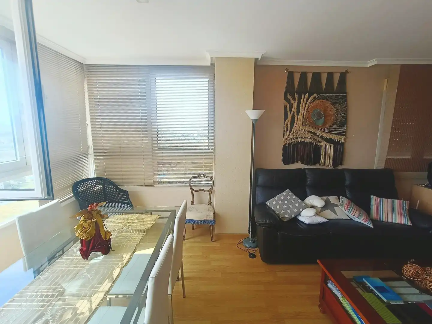 Wohnzimmer von Wohnungen zum Verkauf in El Campello mit Heizung, Parkett und Terrasse