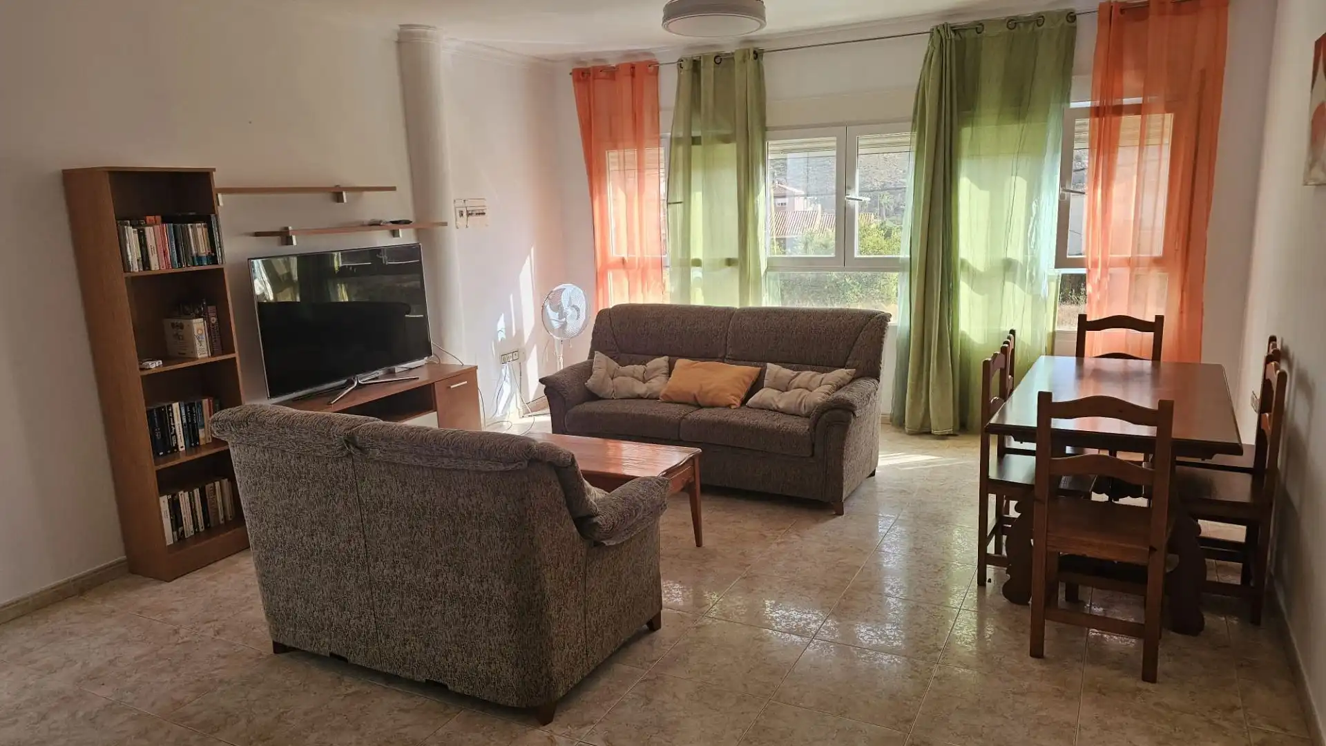 Wohnzimmer von Wohnung zur Miete in Fines