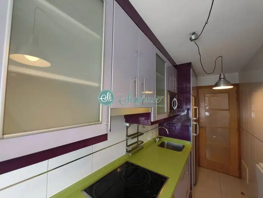 Cocina de Piso en venta en Torrecaballeros con Calefacción y Internet