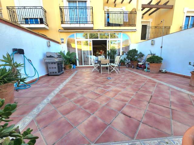 Casa adosada en Venta en Zona Calvario