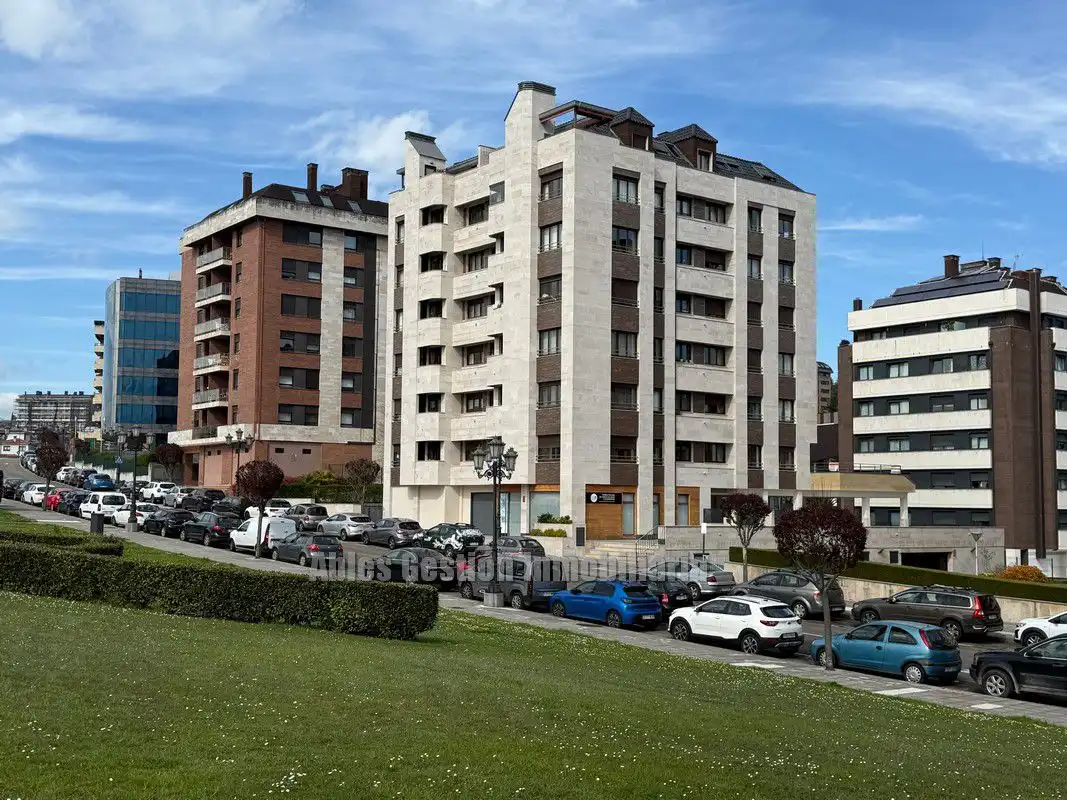 Wohnung zur Miete in Nava, 4, Montecerrao