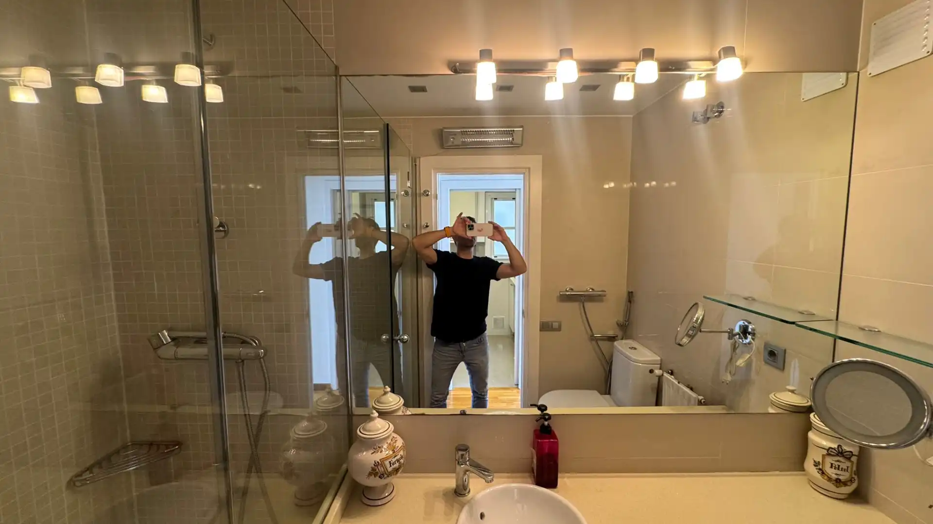 Baño de Ático en venta en Barcelona con Aire acondicionado, Terraza y Balcón