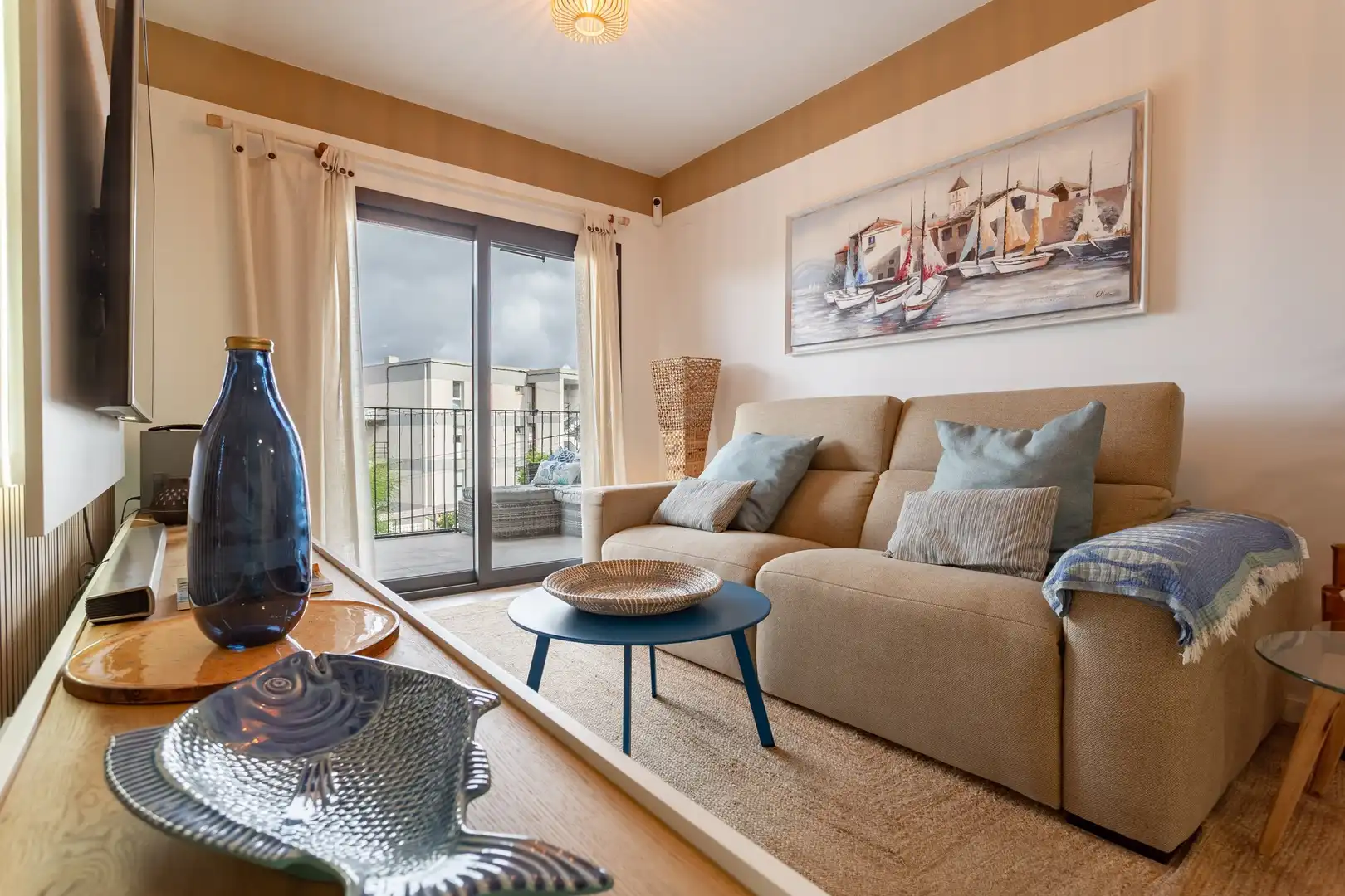 Flat with terrace for sale in PUNTA DEL CAVALL, imagen 3