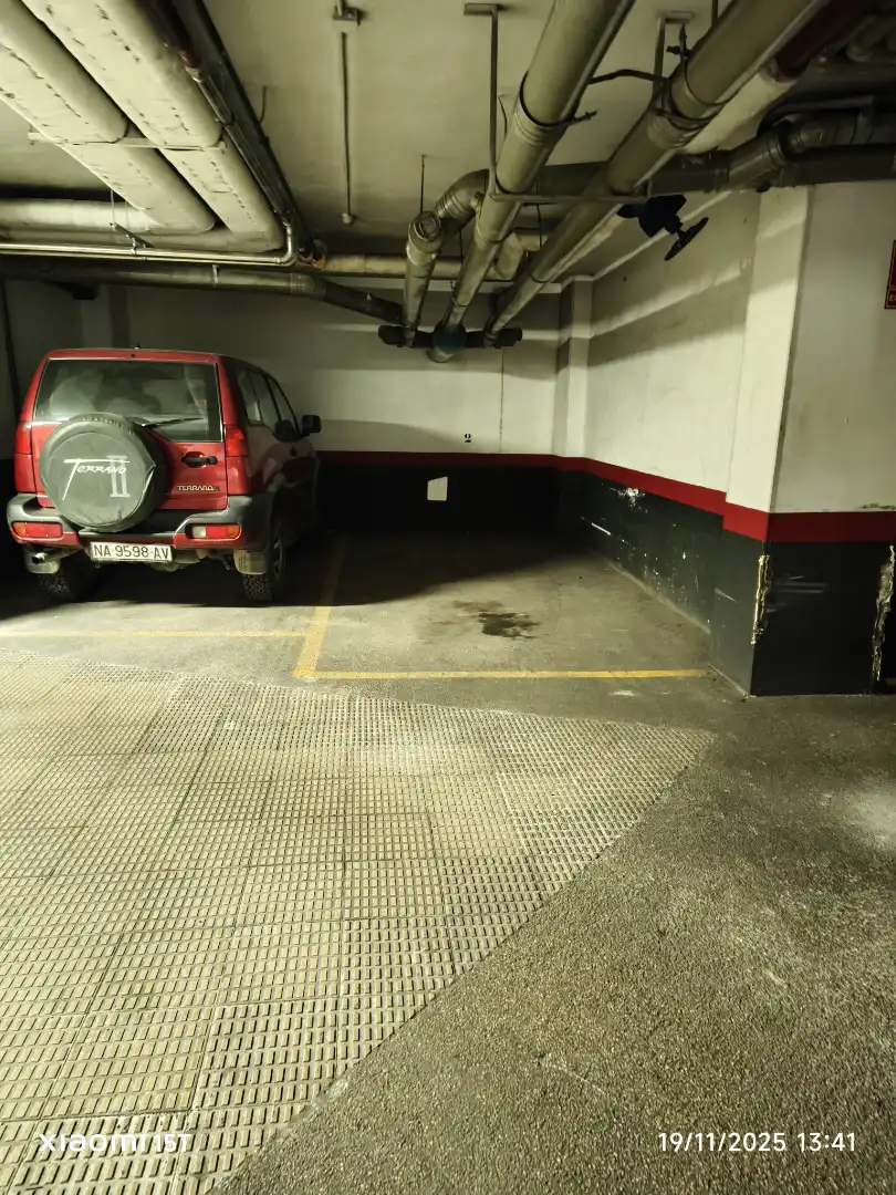 Parking de Piso en venta en  Pamplona / Iruña con Calefacción y Parquet
