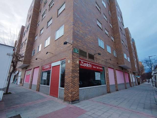 Local comercial en Alquiler en El Puerto