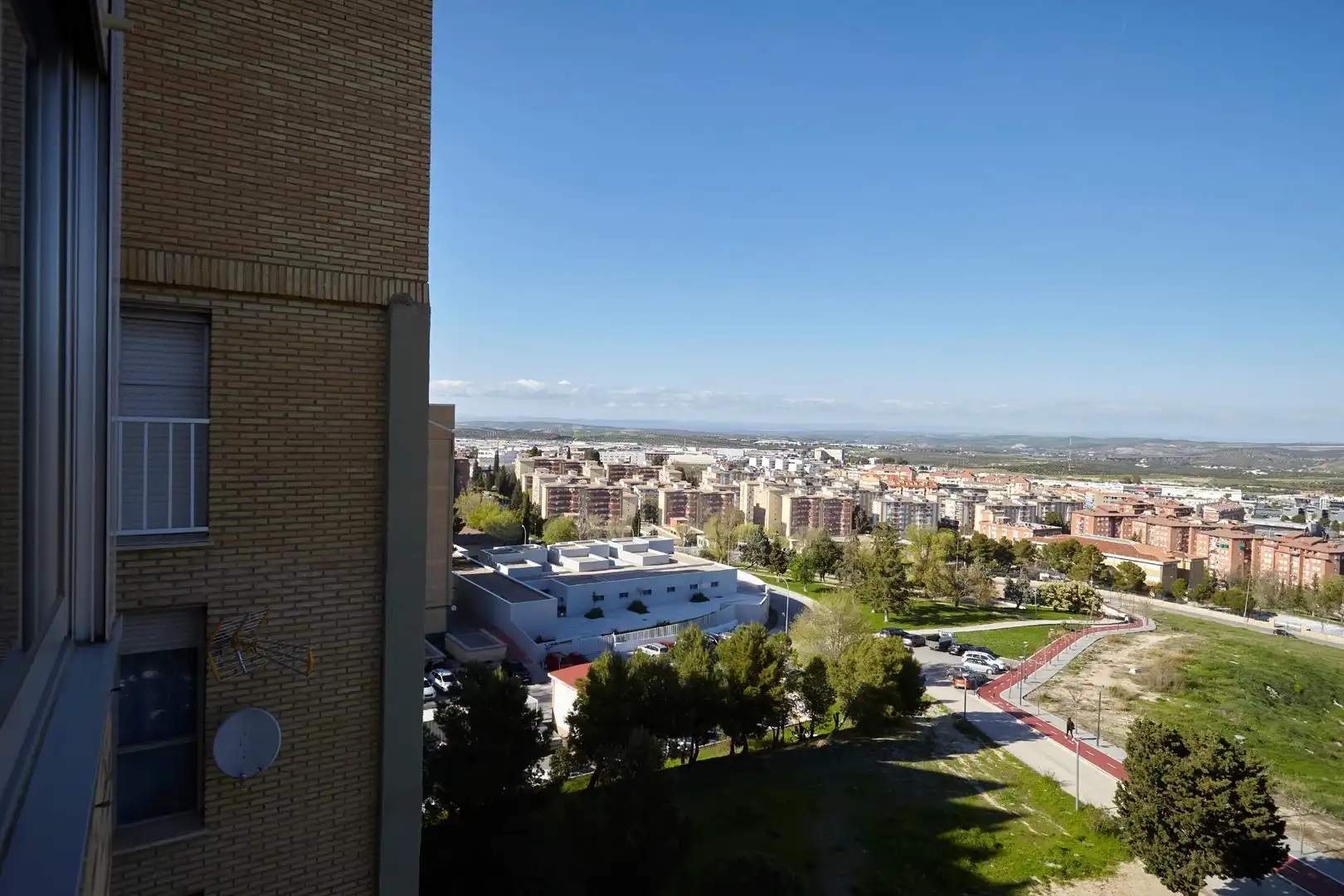 Vista exterior de Pis en venda en Jaén amb Aire condicionat