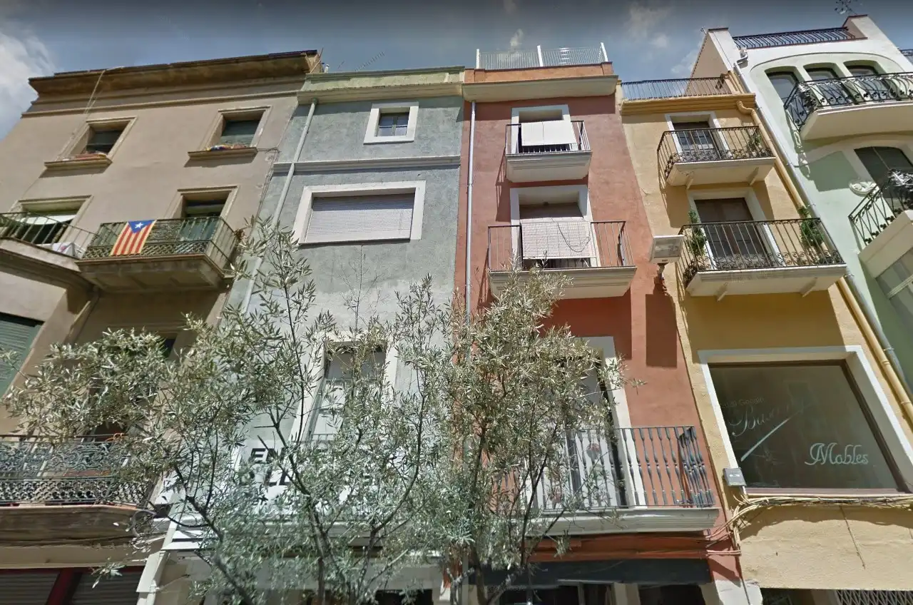 Casa aparellada en venda a Pz La Constitución
