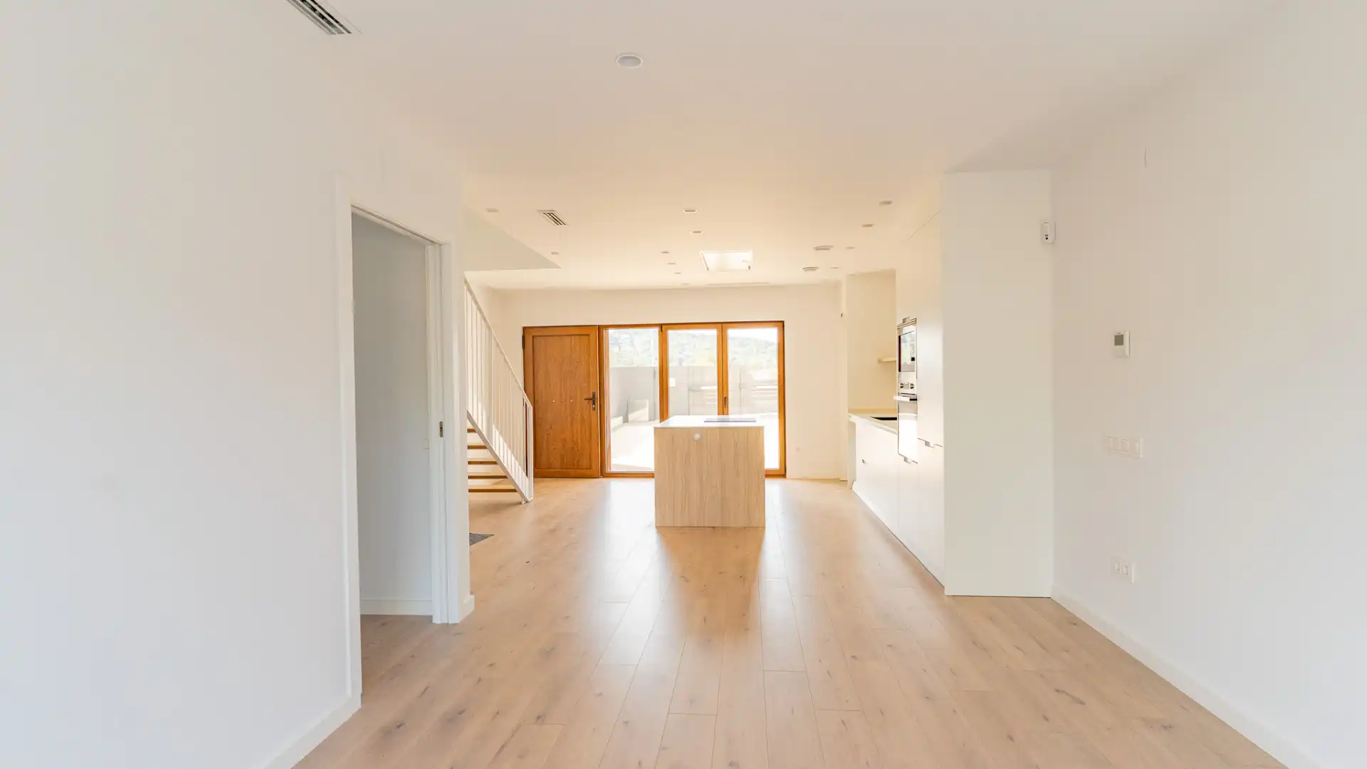 Casa amb jardí en venda a Carrer de Guifré el Pilós 26, imagen 11