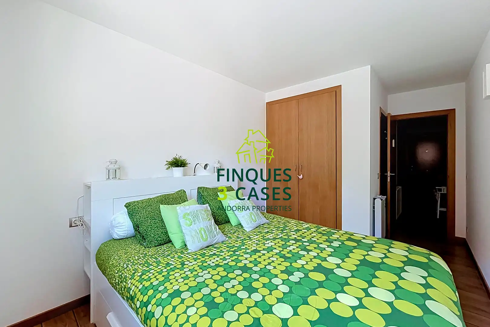 Habitación de Apartamento de alquiler en Canillo con Parquet, Amueblado y Horno