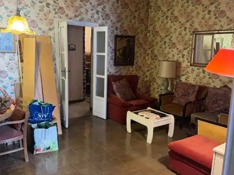 Flat with lift for sale in Calle de Chile 23