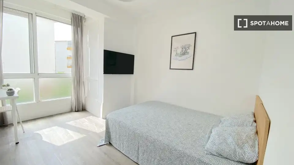 Schlafzimmer von Wohnung zur Miete in Sevilla mit Klimaanlage, Heizung und Möbliert