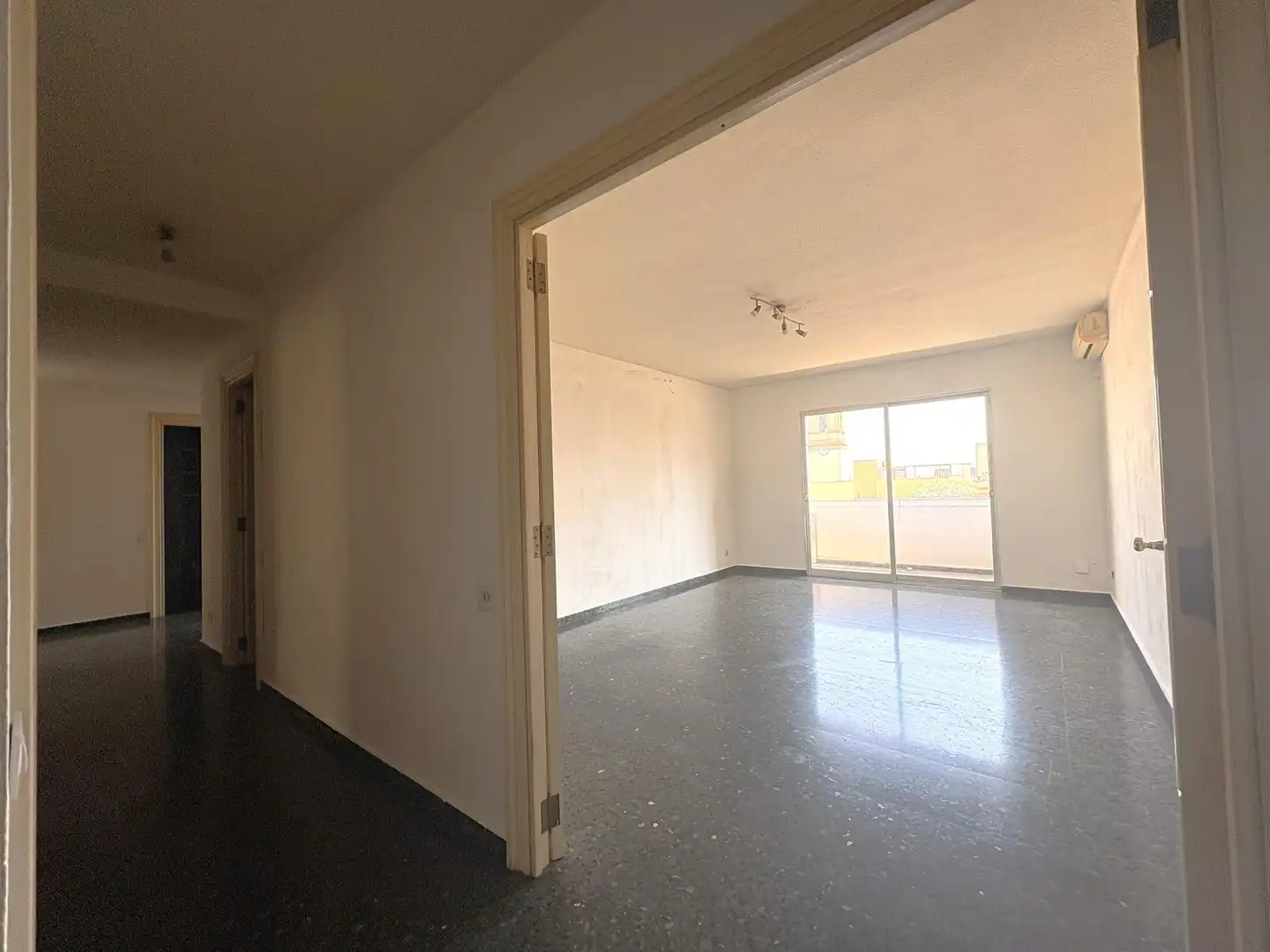 Schlafzimmer von Wohnung zum Verkauf in Godella mit Klimaanlage und Balkon