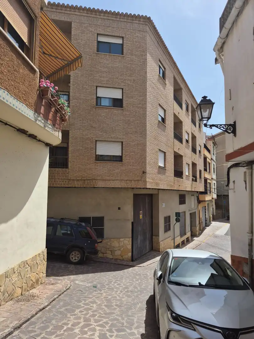Vista exterior de Piso en venta en Serra con Balcón
