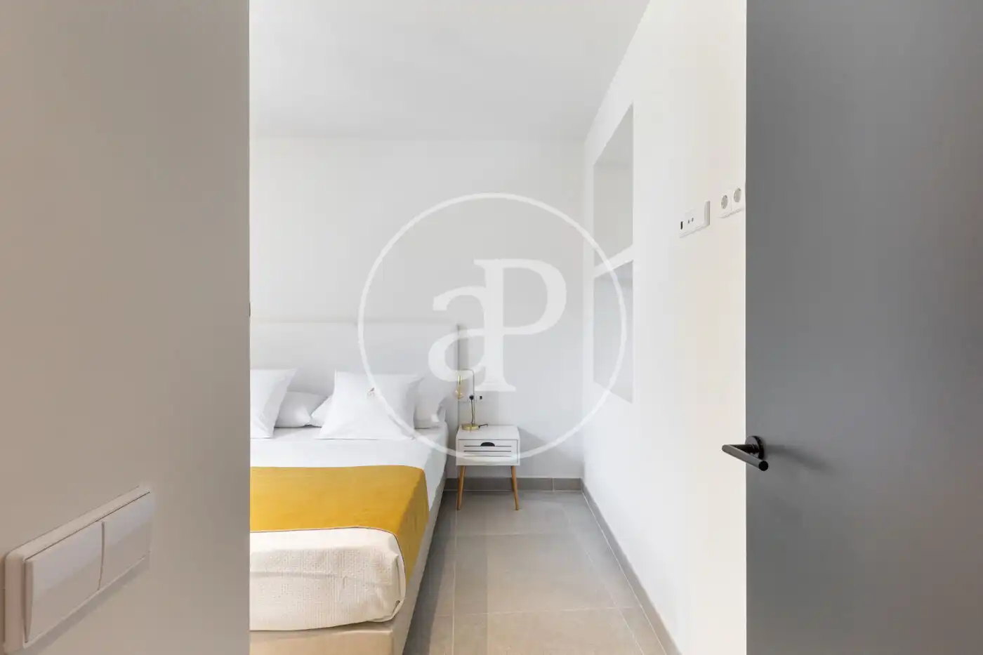 Flat for rent in Calle de Pérez Bayer, Sant Francesc