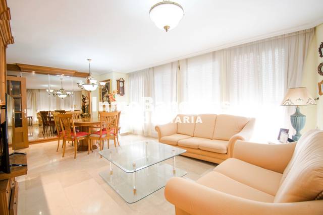 Piso en Venta en Carrer del Rosari en El Cabanyal - El Canyamelar