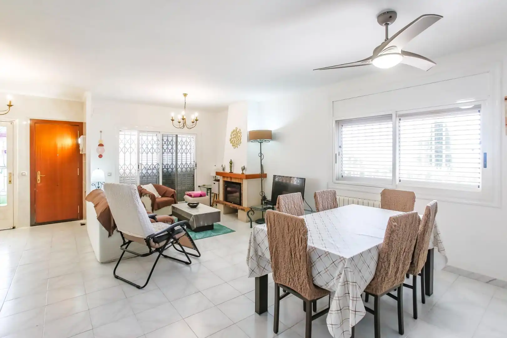 Sala de estar de Casa adosada en venta en El Vendrell con Calefacción, Terraza y Balcón