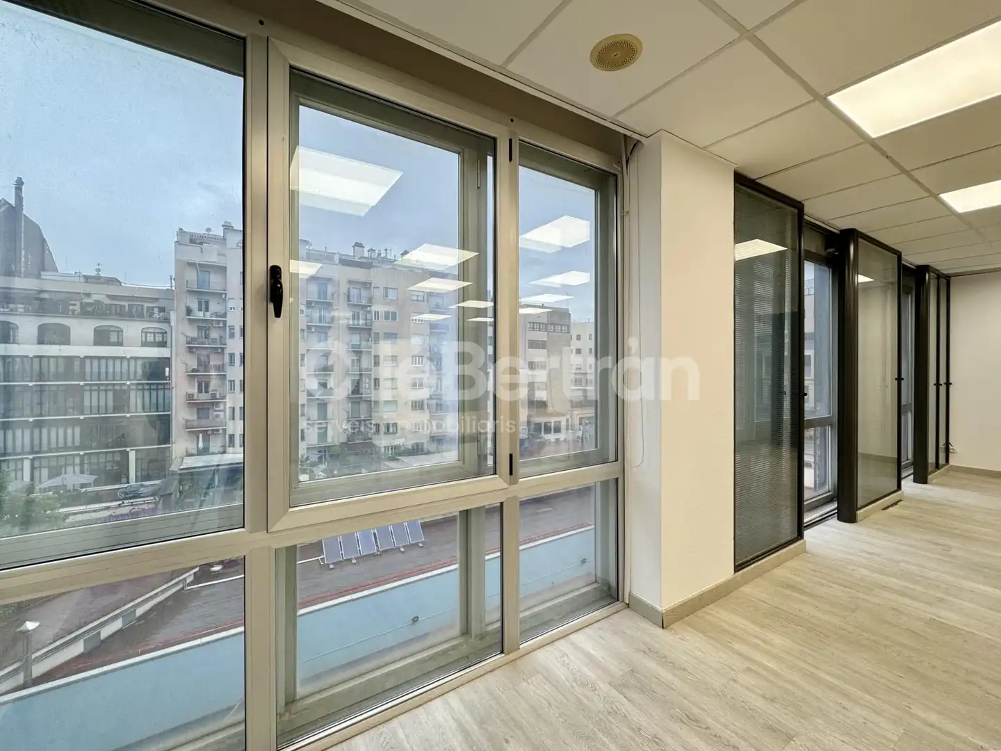 Bureau à louer à del Consell de Cent, imagen 14