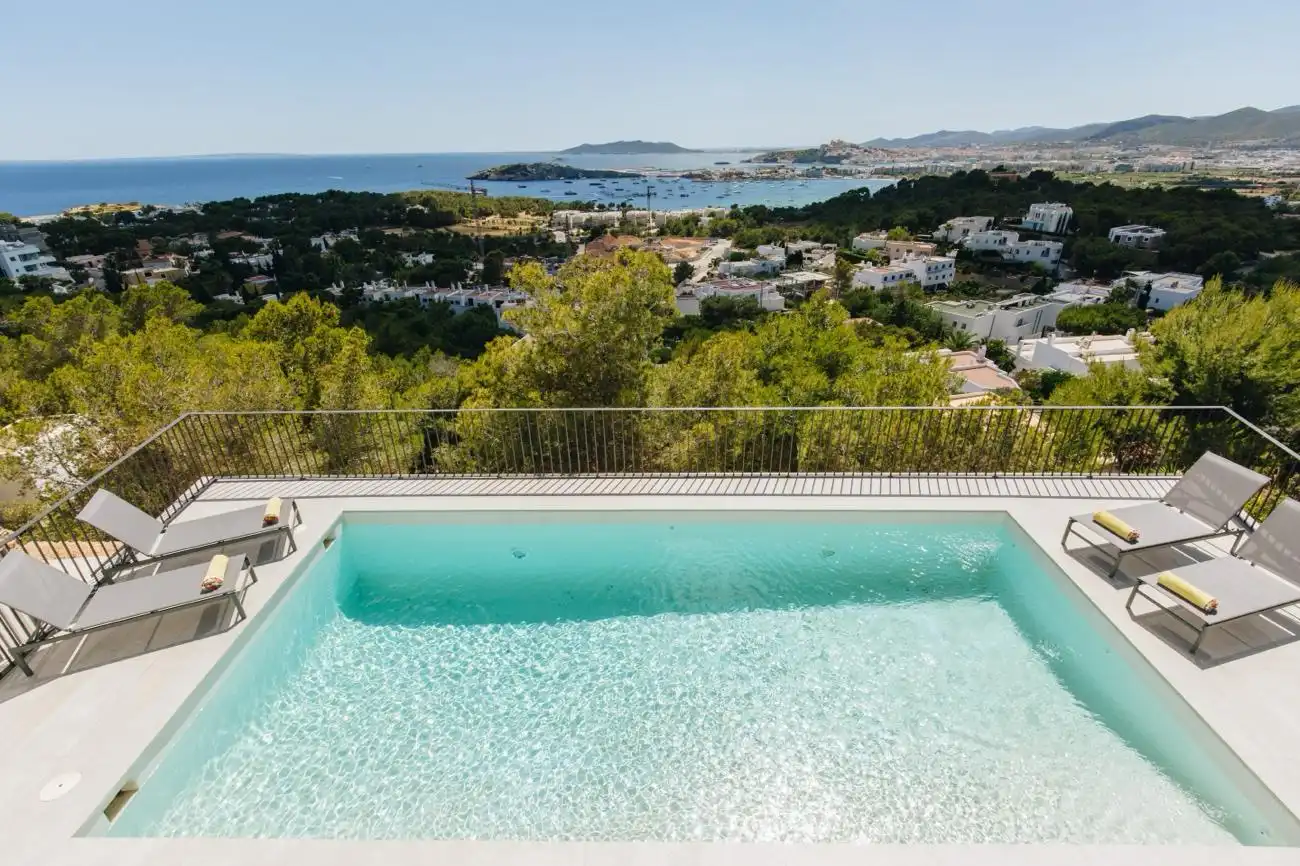 Casa con piscina in affitto a c. del abejaruco, imagen 3