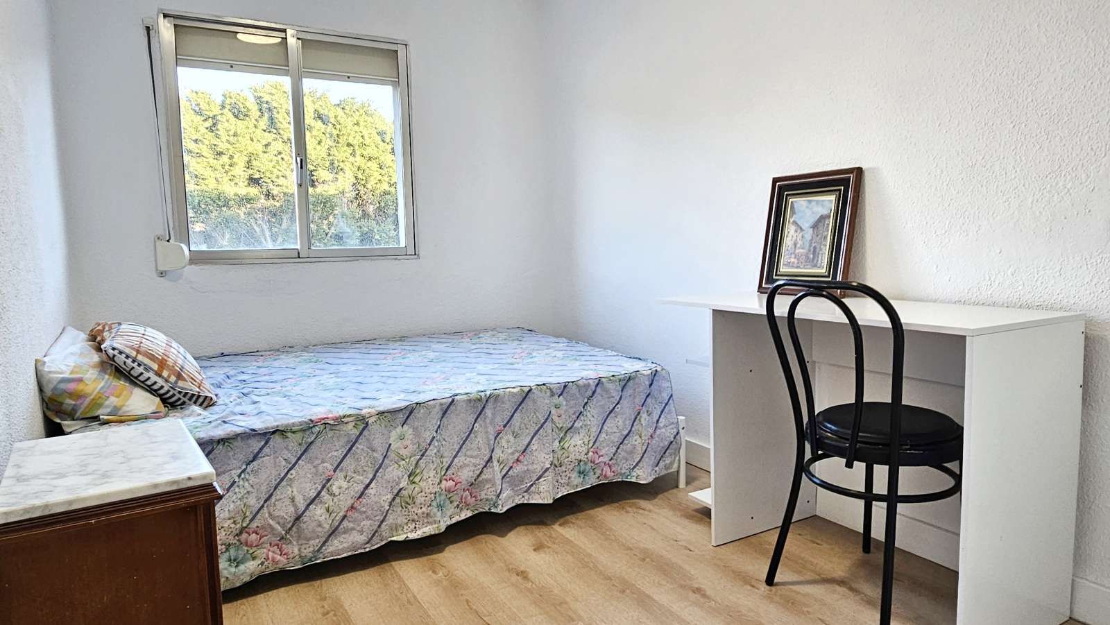 Habitación de Piso para compartir en  Almería Capital con Aire acondicionado, Terraza y Amueblado