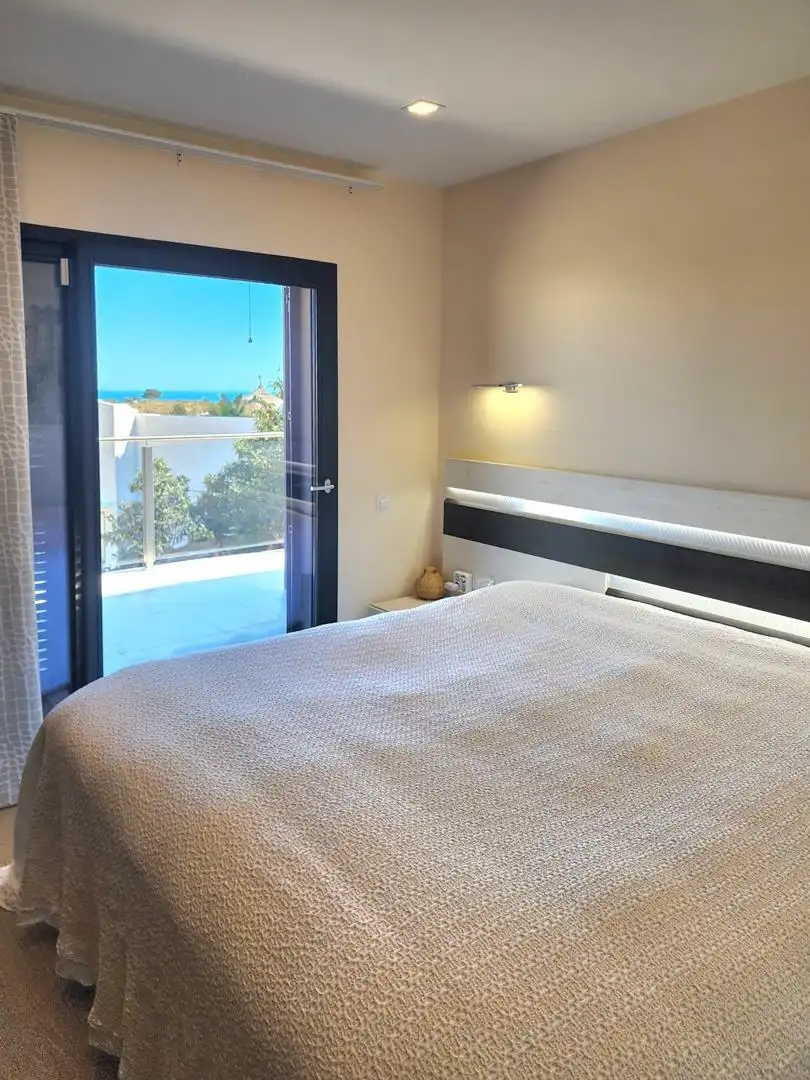 Chalet con piscina en venta en Cumbre del Sol, imagen 17