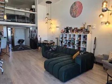 Ático con balcón en venta en Barrio de la Luz