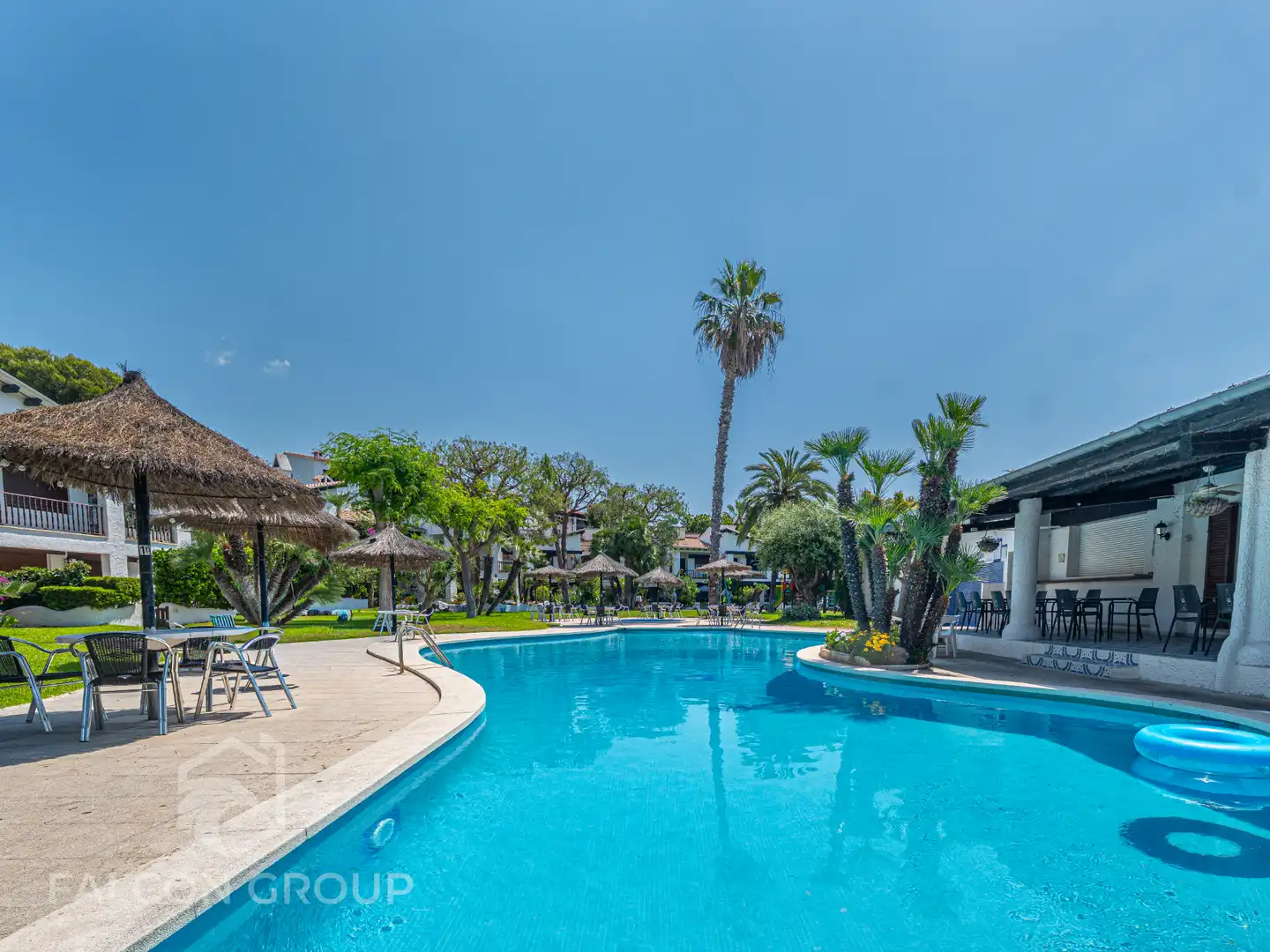 Piscina de Casa o xalet en venda en Calafell amb Jardí privat, Balcó i Piscina comunitària