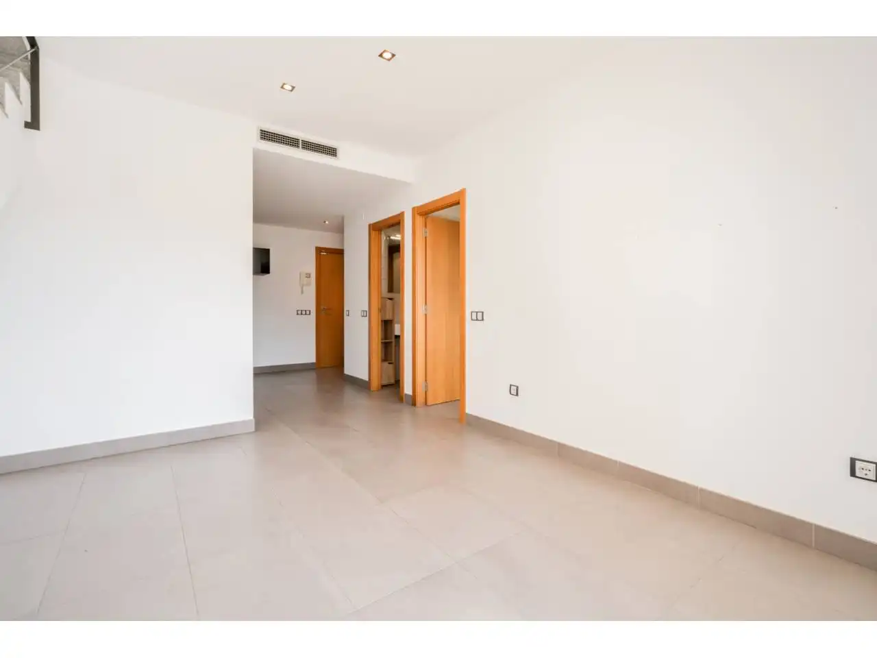 Duplexes for sale in Terrassa  with Air Conditioner, Heating and Terrace