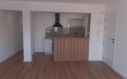 Kitchen of Flat for sale in  Valencia Capital  with Parquet flooring, Oven and Balcony