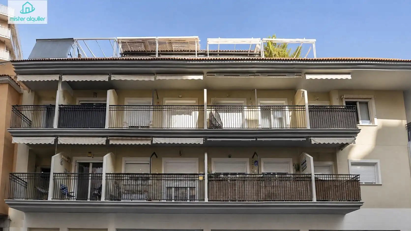 Vista exterior de Apartament de lloguer en El Campello amb Aire condicionat, Calefacció i Terrassa