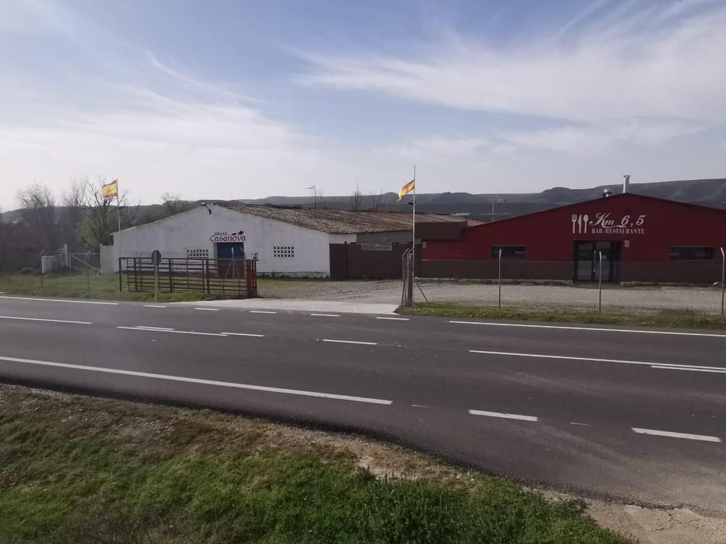 Exterior view of Industrial buildings for sale in Velilla de Cinca