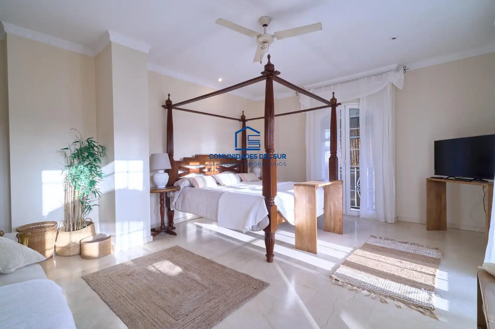 Dormitori de Casa o xalet en venda en El Puerto de Santa María amb Aire condicionat, Jardí privat i Terrassa