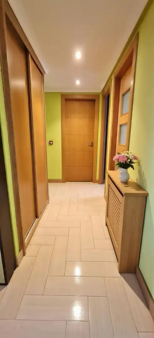 Piso en venta en Madrid con Calefacción, Terraza y Trastero